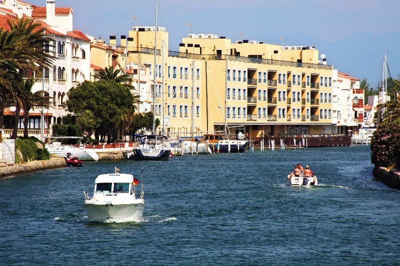 Pierre & Vacances Емпуриабрава Екстериор снимка